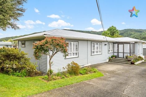 Photo of property in 42 Coast Road, Wainuiomata, Lower Hutt, 5014