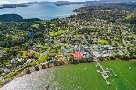 Photo of property in 8 Prospect Street, Russell, 0202