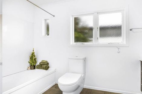 Photo of property in 8 Defoe Avenue, Hillcrest, Hamilton, 3216