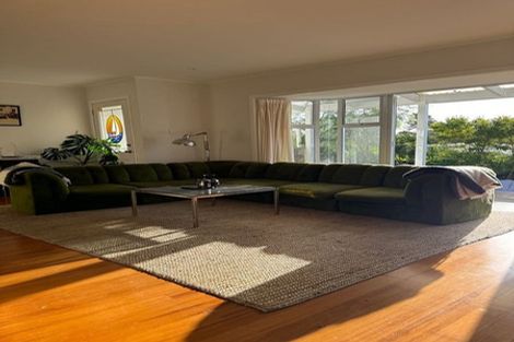 Photo of property in 25 Paragon Avenue, Beach Haven, Auckland, 0626