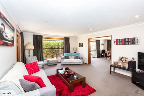 Photo of property in 29 Regency Crescent, Redwood, Christchurch, 8051