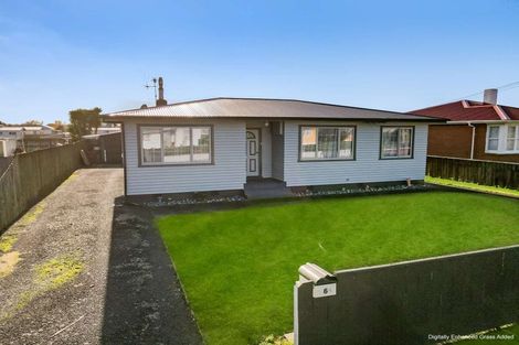 Photo of property in 6 Grenville Street, Levin, 5510