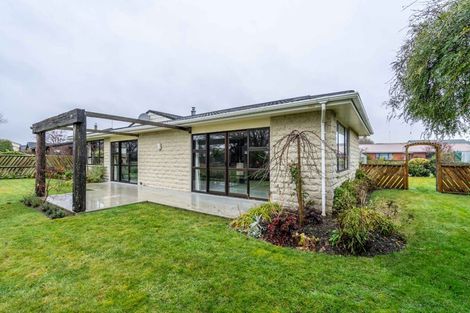 Photo of property in 5 Raeburn Place, Gore, 9710