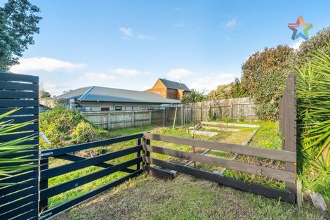 Photo of property in 17 Nathan Avenue, Paraparaumu Beach, Paraparaumu, 5032