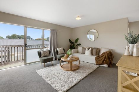 Photo of property in 17 Newark Close, Gate Pa, Tauranga, 3112