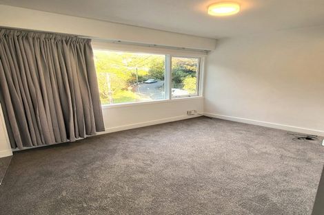 Photo of property in 2/8 Governor Road, Northland, Wellington, 6012