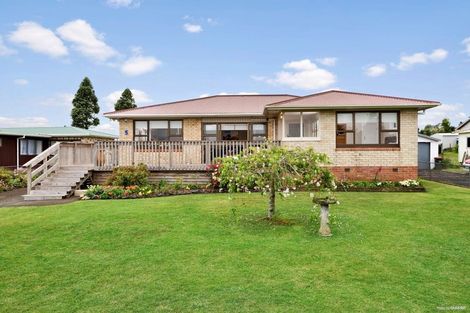 Photo of property in 5 Booth Crescent, Tuakau, 2121