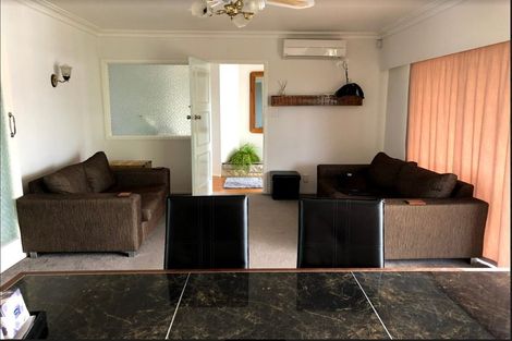 Photo of property in 3 Larne Avenue, Pakuranga Heights, Auckland, 2010