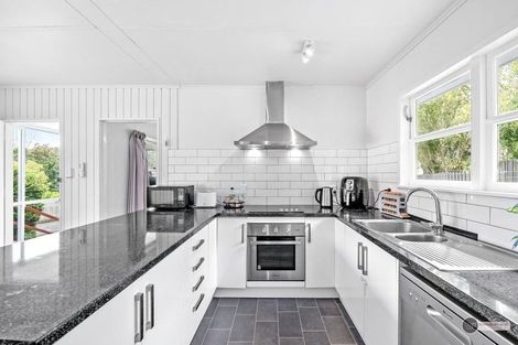 Photo of property in 470e Stokes Valley Road, Stokes Valley, Lower Hutt, 5019