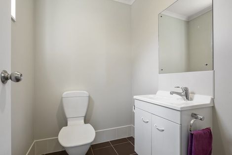 Photo of property in 16 Secoia Crescent, Mangere, Auckland, 2022