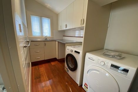 Photo of property in 117 Seatoun Heights Road, Miramar, Wellington, 6022