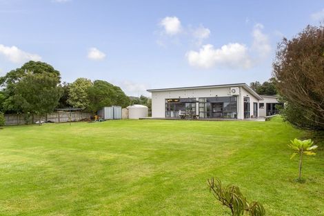 Photo of property in 18 Omana Avenue, Shelly Beach, Helensville, 0874