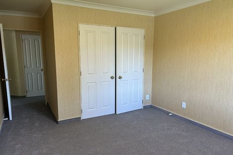 Photo of property in 64 Guildford Drive, Paraparaumu, 5032