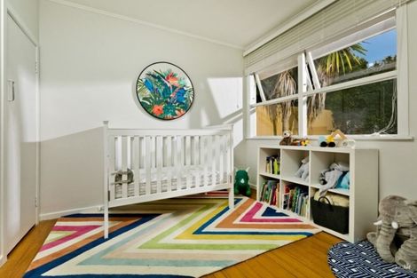 Photo of property in 10 Thomas Rea Place, Te Atatu South, Auckland, 0610