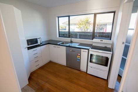 Photo of property in 121 Effingham Street, North New Brighton, Christchurch, 8083