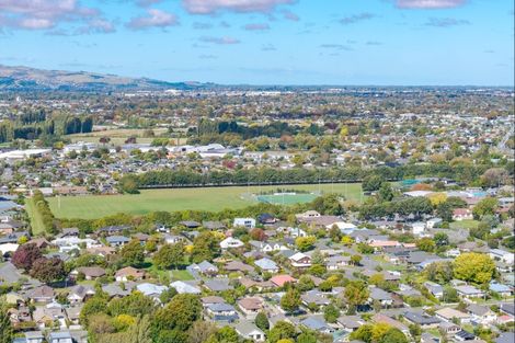 Photo of property in 73 Dunedin Street, Redwood, Christchurch, 8051