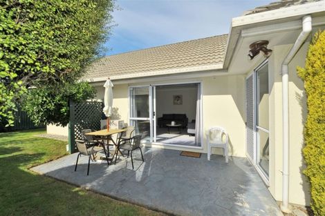 Photo of property in 2/33 Kintyre Drive, Broomfield, Christchurch, 8042