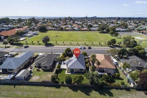 Photo of property in 122 Evans Road, Papamoa Beach, Papamoa, 3118