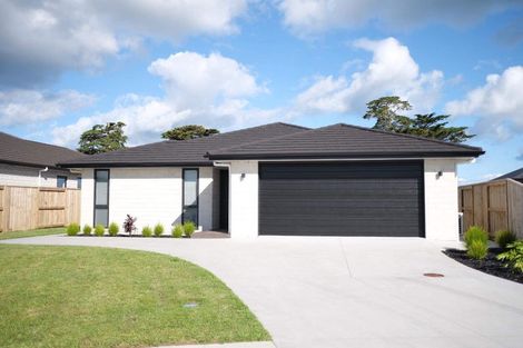 Photo of property in 63 Kaurinui Crescent, One Tree Point, 0118