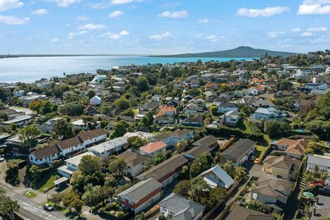 Photo of property in 2/10 Bay Road, Saint Heliers, Auckland, 1071