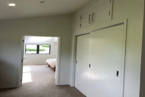 Photo of property in 9 Maori Hut Road, Red Beach, 0932