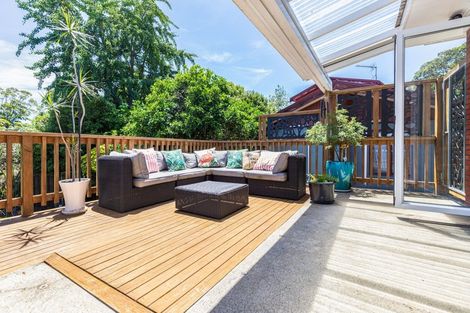 Photo of property in 9 Cardiff Street, Pukekohe, 2120