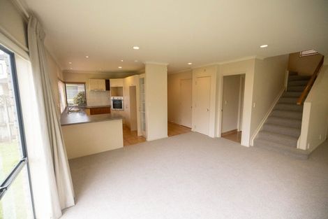 Photo of property in 45d Redoubt Road, Goodwood Heights, Auckland, 2105