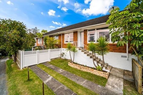 Photo of property in 2/303 Rangatira Road, Beach Haven, Auckland, 0626