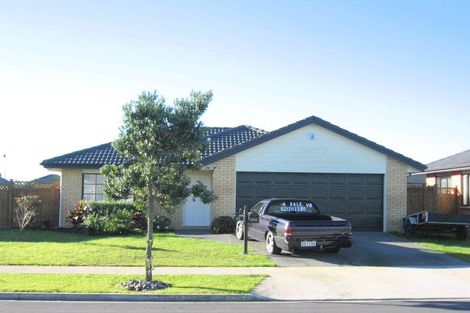 Photo of property in 21 Croftview Road, Wattle Downs, Auckland, 2103