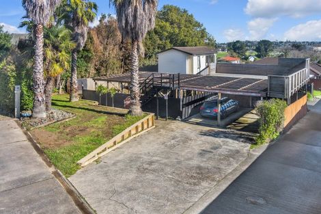 Photo of property in 48 Lewisham Street, Highland Park, Auckland, 2010