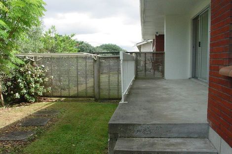 Photo of property in 22 Grande Vue Road, Hillpark, Auckland, 2102