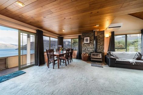 Photo of property in 1b Caples Place, Fernhill, Queenstown, 9300