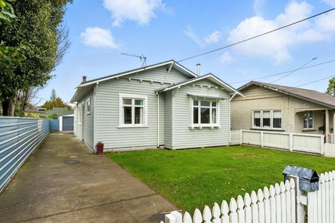 Photo of property in 9 Sydney Place, Whanganui, 4500