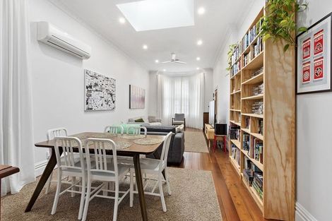 Photo of property in 17 Myrtle Crescent, Mount Cook, Wellington, 6021