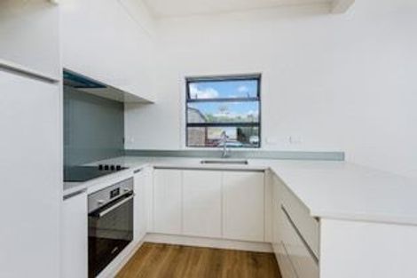 Photo of property in 420/18 Sunnyhaven Avenue, Beach Haven, Auckland, 0626