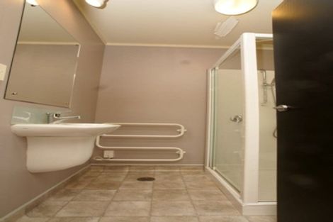 Photo of property in 8/3 Kelvin Grove, Te Aro, Wellington, 6011