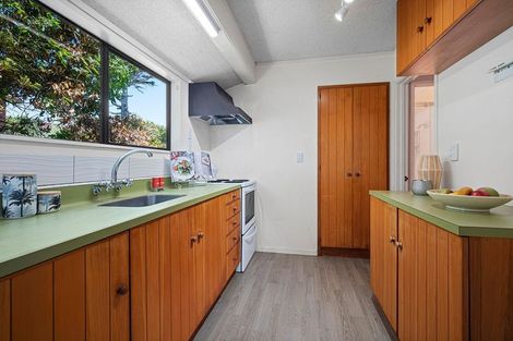 Photo of property in 1/23 Glenshee Place, Highland Park, Auckland, 2010