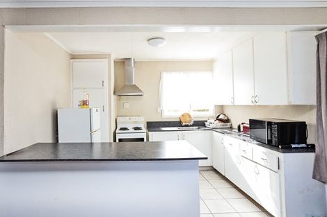 Photo of property in 220 Dome Street, Newfield, Invercargill, 9812