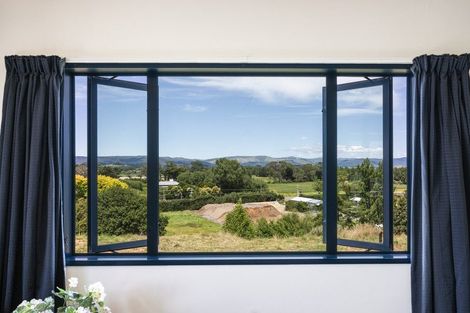 Photo of property in 55 Royal Oak Drive, Kelvin Grove, Palmerston North, 4414