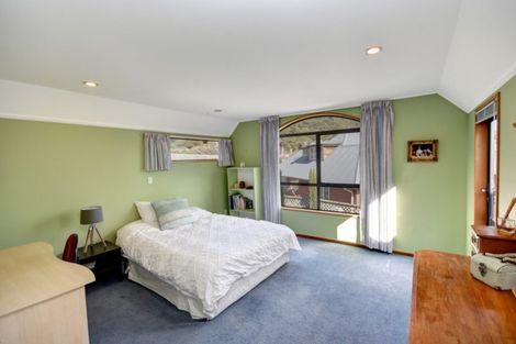 Photo of property in 18 Ribbonwood Close, Normanby, Dunedin, 9010