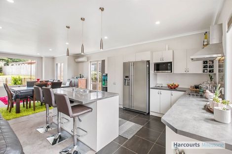 Photo of property in 14 Ebanjane Way, Clendon Park, Auckland, 2103