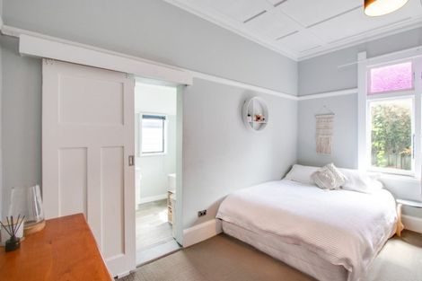 Photo of property in 25 Kennedy Road, Napier South, Napier, 4110