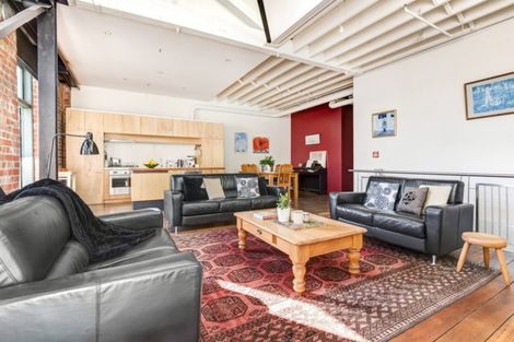 Photo of property in Hannahs Warehouse Apartments, 4/13 Leeds Street, Te Aro, Wellington, 6011