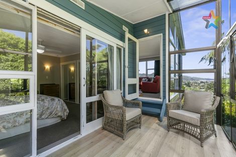 Photo of property in 27 Vista Grove, Kelson, Lower Hutt, 5010