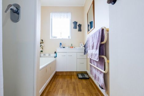 Photo of property in 16 Blomfield Street, Nawton, Hamilton, 3200