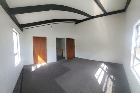 Photo of property in 129 Constable Street, Newtown, Wellington, 6021