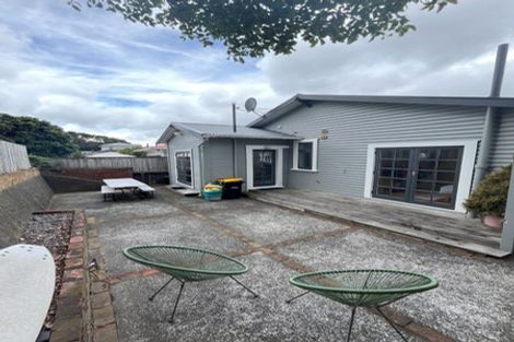 Photo of property in 332 Adelaide Road, Newtown, Wellington, 6021