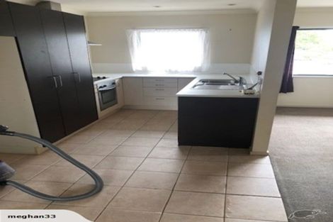 Photo of property in 1/80 Gunner Drive, Te Atatu Peninsula, Auckland, 0610