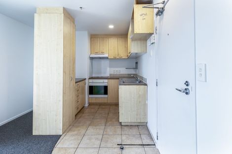 Photo of property in 5e/10 Crown Lynn Place, New Lynn, Auckland, 0600