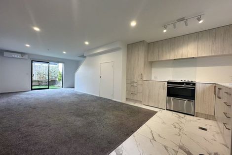 Photo of property in 1a Hamurana Place, Te Atatu Peninsula, Auckland, 0610
